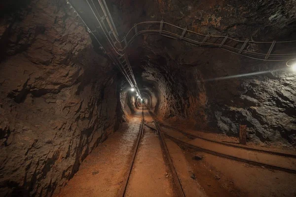 Földalatti bánya passage szög lövés — Stock Fotó