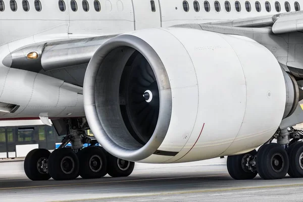 Jet engine close up photo — Stock Photo, Image