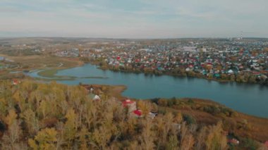 Blagoveshchensk Bashkortostan Cumhuriyeti. Şehir havuzu manzaralı. 4k