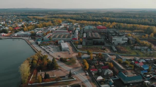 Blagoveshchensk Tesis 'in hava görüntüsünü güçlendiriyor. 4k atış. — Stok video