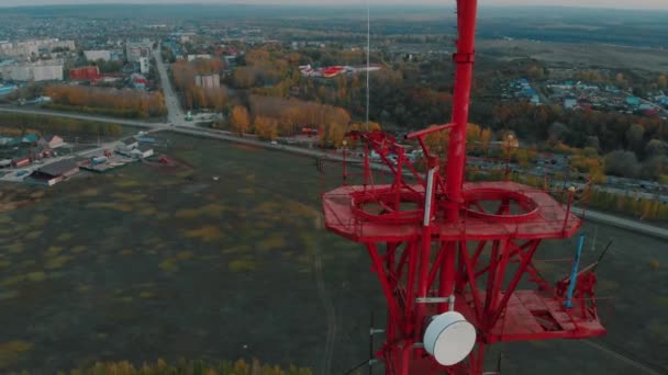 Spire torre TV a Blagoveshchensk Rebspublik Bashkortostan . — Video Stock