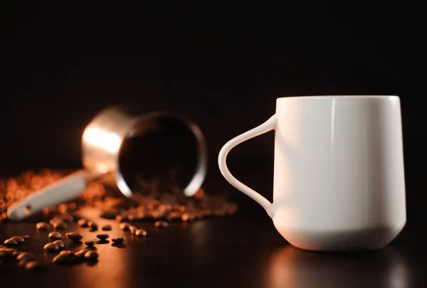 Uma Bela Xícara Branca Chá Café Acabado Fazer Fica Belo — Fotografia de Stock
