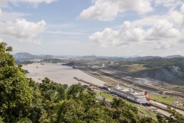 Panama Kanalı yolcu gemisi