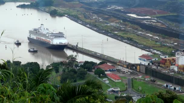 Panama Kanalı (Hollandamerica cruise Line) gemi cruise — Stok video