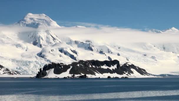 Cruisen in Antarctica - sprookjeslandschap — Stockvideo