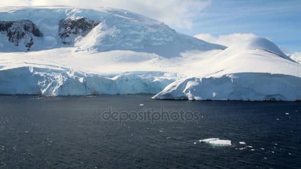 Croisière en Antarctique - Paysage de contes de fées — Video