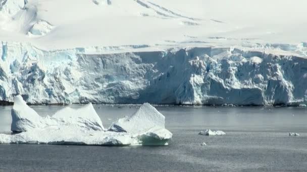 -地球温暖化 - 南極氷河の海岸線 — ストック動画