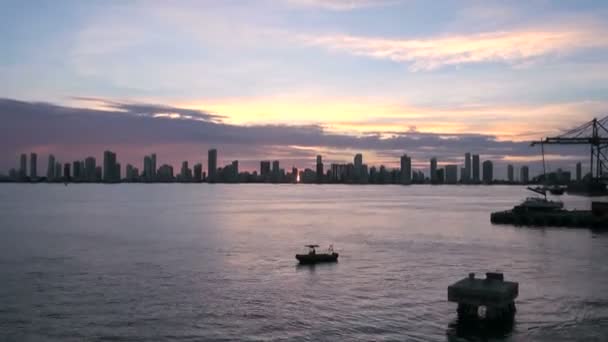 Playa de Boca Grande Cartagena kıyı — Stok video