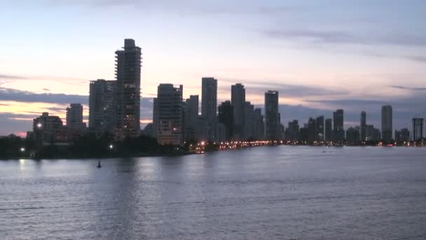 Pobřeží Playa de Boca Grande v Cartagena — Stock video