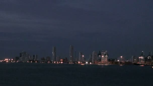 Kustlijn van Playa de Boca Grande in Cartagena — Stockvideo