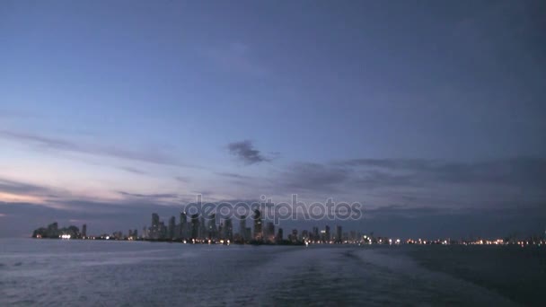 Strandlinjen Playa de Boca Grande i Cartagena — Stockvideo