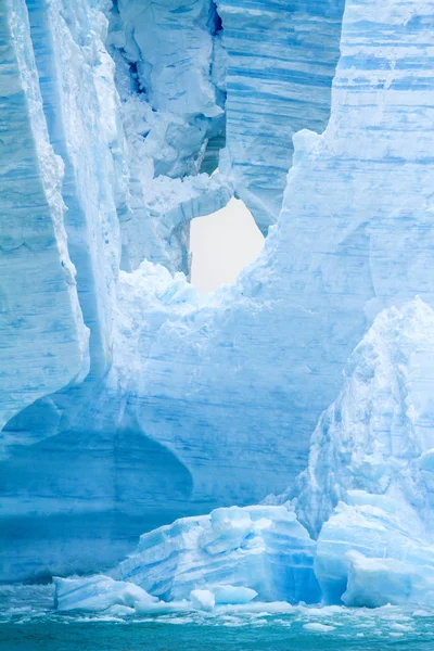 Antártida - Península Antártica - Iceberg tabular en Bransfield —  Fotos de Stock