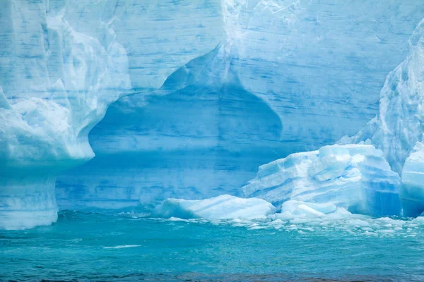 Antarctique - Péninsule Antarctique - iceberg tabulaire à Bransfield — Photo