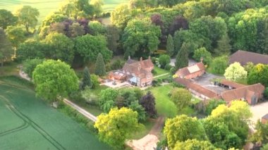 Havadan görünümü Buckinghamshire peyzaj / hava Buckinghamshire manzara - Birleşik Krallık - sıcak hava balon hava videografisi görünümünü