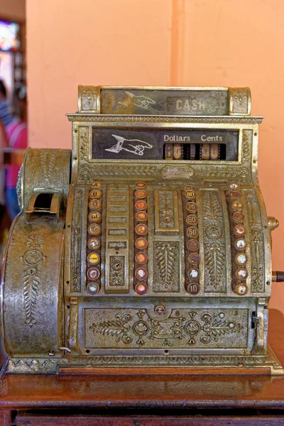 Régi antik pénztárgép — Stock Fotó
