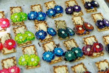 Tipik Küba el yapımı mücevher hatırası.