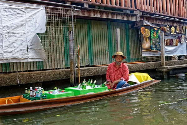 Marché flottant de Damnoen Saduak - Thaïlande — Photo