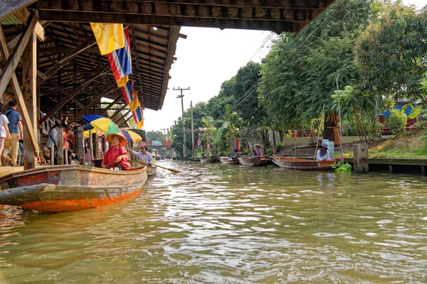 Damnoen Saduak Floating Market - Tailandia — Foto de Stock