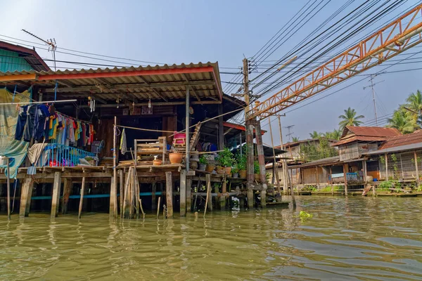 Damnoen Saduak Floating Market - Tailandia —  Fotos de Stock
