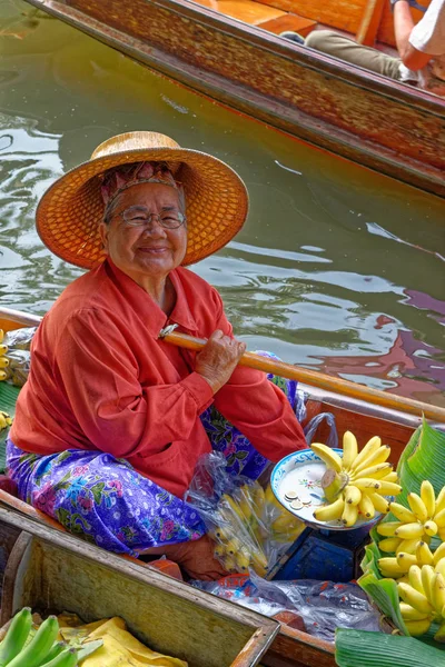 Marché flottant de Damnoen Saduak - Thaïlande — Photo