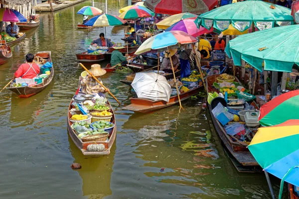 Tha Kha Floating Market - Bangkok - Tailandia — Foto de Stock