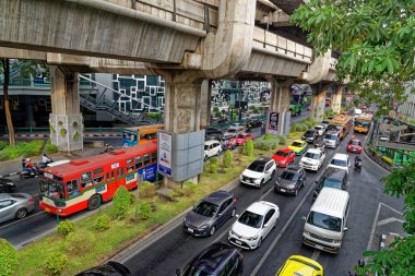Şehir merkezinde trafik - Bangkok Tayland