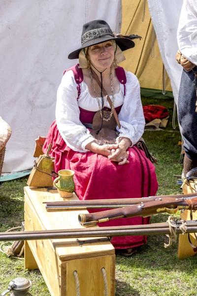 Lady Vestida Con Traje Inglés Antiguo Medieval Festival Durham Reino —  Fotos de Stock