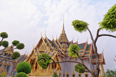 Tarihi Budist tapınağı Wat Phra Kaew 'daki Kraliyet Panteonu ve merkez Bangkok Tayland' daki Büyük Saray.