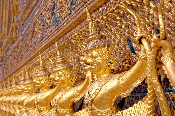 Estátua Guardião Panteão Real Histórico Templo Budista Wat Phra Kaew — Fotografia de Stock