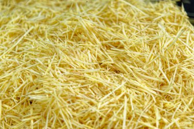 Sokak Gıda Pazarı 'nda taze rendelenmiş zencefil kökü - Bangkok - Tayland