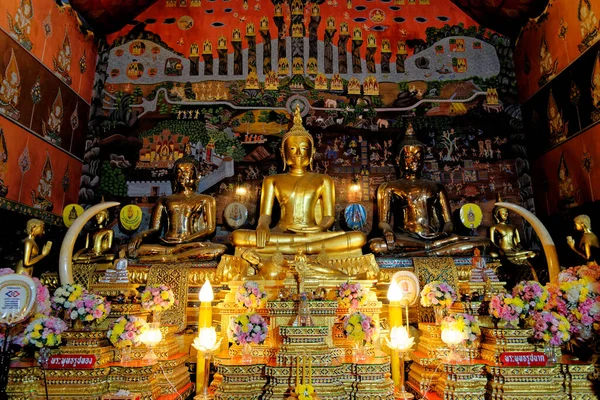 Arany Buddha Wat Phanan Choeng Ayutthaya Unesco Világörökség Része Thaiföld — Stock Fotó