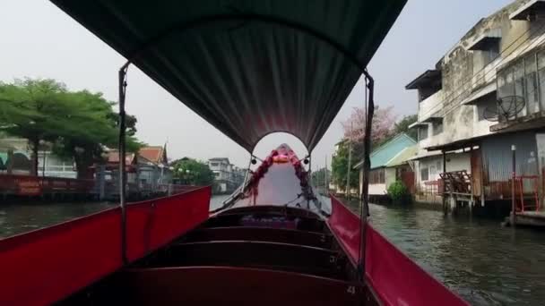 在泰国的主要河流Chao Phraya上巡航 它流经曼谷 然后进入泰国湾 January 2020 — 图库视频影像