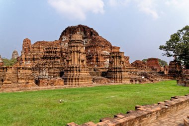 Eski Budist tapınağı Wat Mahathat, Sukhothai, UNESCO Dünya Mirası Alanı, Tayland, Asya - 21 Ocak 2020