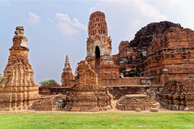 Eski Budist tapınağı Wat Mahathat, Sukhothai, UNESCO Dünya Mirası Alanı, Tayland, Asya - 21 Ocak 2020