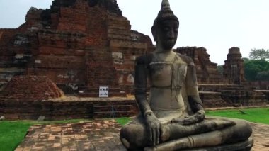 Eski Budist tapınağı Wat Mahathat, Sukhothai, UNESCO Dünya Mirası Alanı, Tayland, Asya - 21 Ocak 2020