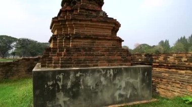 Eski Budist tapınağı Wat Mahathat, Sukhothai, UNESCO Dünya Mirası Alanı, Tayland, Asya - 21 Ocak 2020