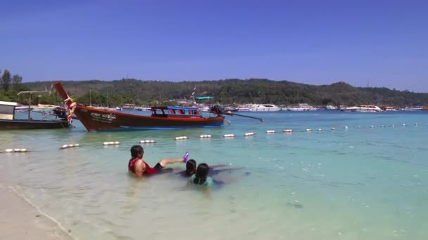 Nang Thailand Januar 2020 Bambus Insel Ist Ein Beliebtes Touristenziel — Stockvideo
