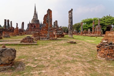 Eski Budist tapınağı Wat Mahathat, Sukhothai, UNESCO Dünya Mirası Alanı, Tayland, Asya - 21 Ocak 2020