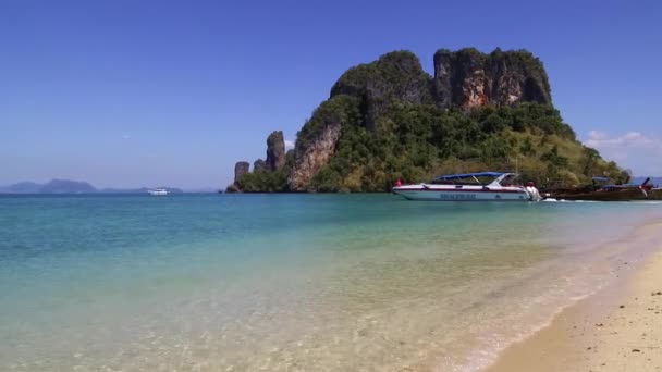 Koh Phak Bia Island Pequena Ilha Localizada Atrás Ilha Hong — Vídeo de Stock