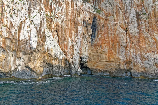 Crociera Sul Mare Azzurro Sulla Costa Rocciosa Nel Golfo Orosei — Foto Stock