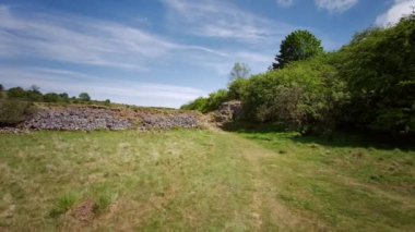 Somerset, İngiltere 'deki Cheddar Gorge manzarası - Mendip Hills, Cheddar, Somerset Birleşik Krallık' ta bir kireçtaşı vadisi - 25 Mayıs 2020
