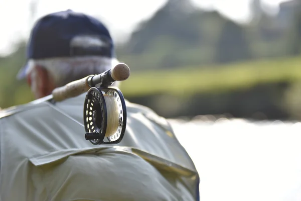 Caña y carrete de pesca con mosca —  Fotos de Stock