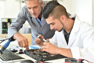 Elektrik Mühendisliği ders eğitim öğrenci 
