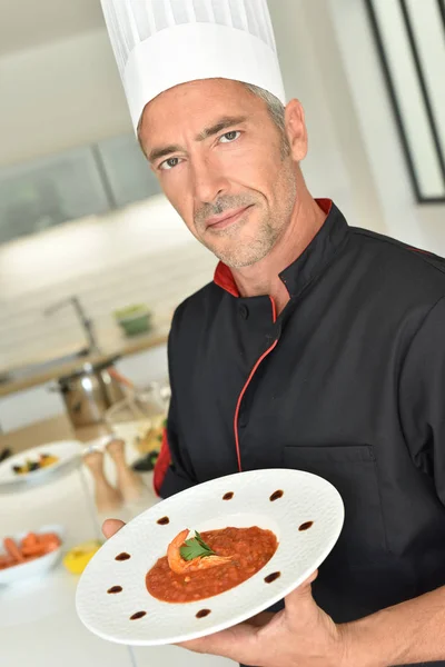 Chef presenting new dish — Stock Photo, Image