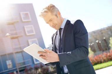  Dijital tablet üzerinde çalışan