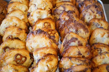 Çeşitli tanımlama bilgilerinde bir Pastane