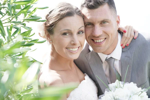 Casal no dia do casamento — Fotografia de Stock