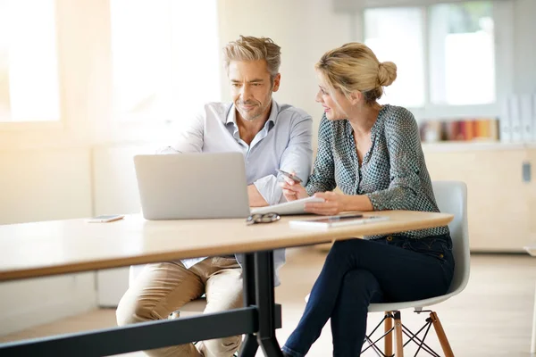 Business team working together — Stock Photo, Image