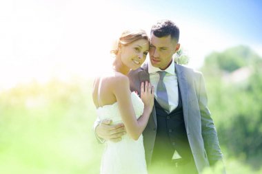  Gelin ve damat düğün gününde                     