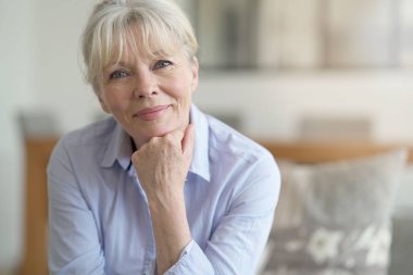 duran üst düzey kadın 